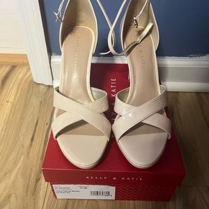 New high heel beige sandal
